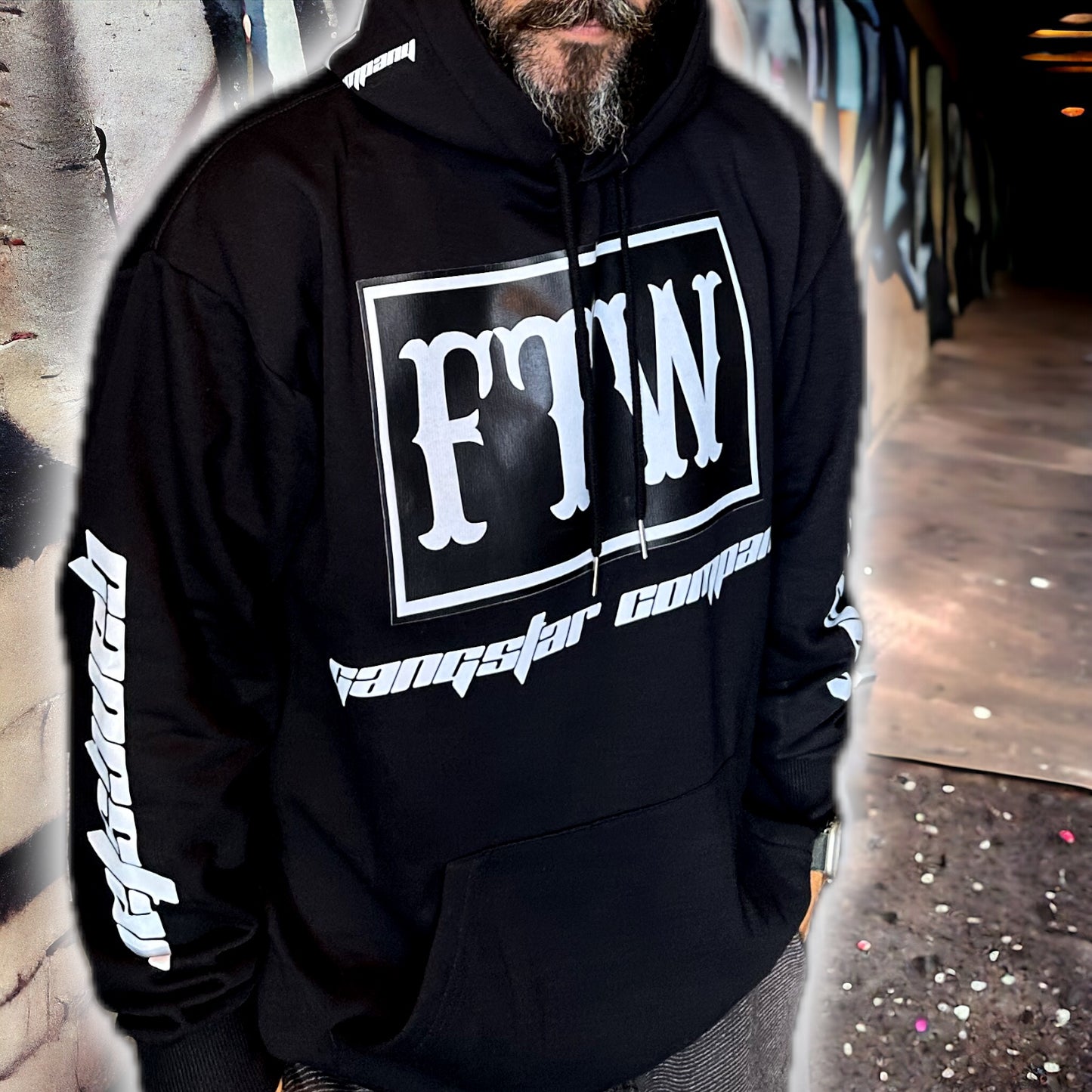 SUDADERA BLANCA/NEGRA DE GANGSTAR COMPANY